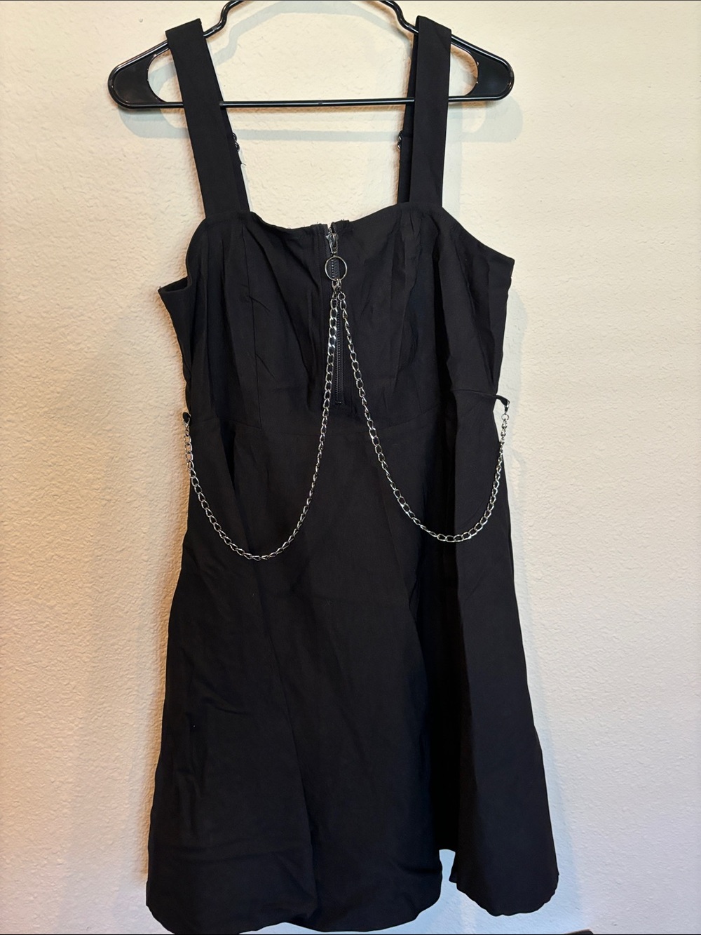 NWT 0X torrid Nightfall Black Mini Dress with Silver Chain Detail